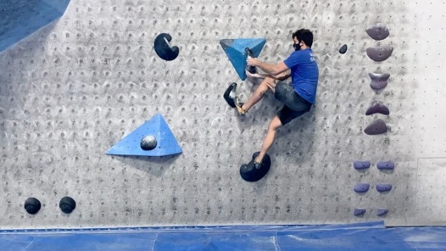 Focus Problem Spotlight- Black on the Vert. Set and climbed by @crfuhst 
Superfly comp boulder setting-These boulders are super hard, unless you practice them all the time. It’s like climbing, but not really. 
If you fired this rig- congrats.🎉 
#boulderingcamefirst 
#shareyourpassion 
.
.
.
.
.
.

#climbing #bouldering #boulderinggym #route setting #gymlife #problemspotlight
#climbingismypassion #mesabouldering #tempebouldering #cityofmesa #sendmorepayless #cityoftempe #fitness #exercise #bouldering_videos_of_instagram #bestboulders #problemoftheweek #awesomeroutesetting #rockclimbingvideos #thefutureoffriction #definedbypassion #bouldering_came_first #qualitycontrol
